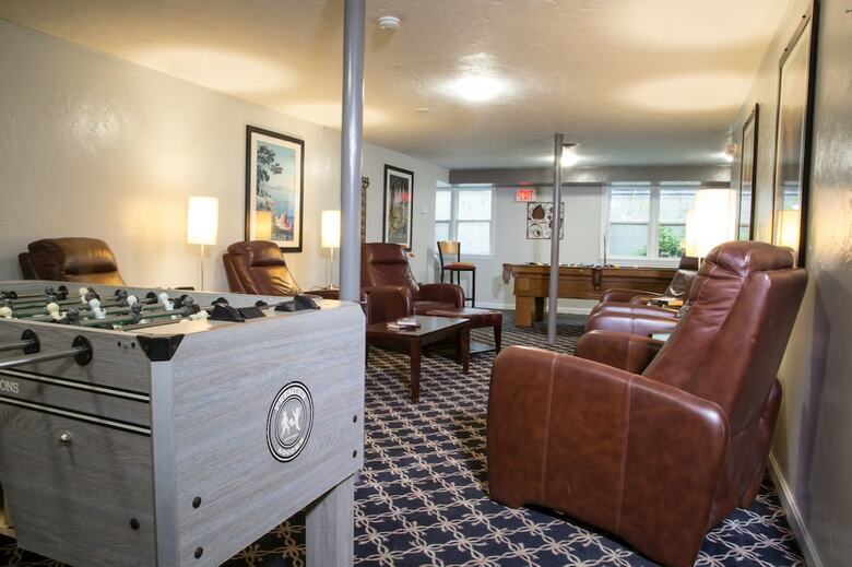 Hotel Tidewater Inn