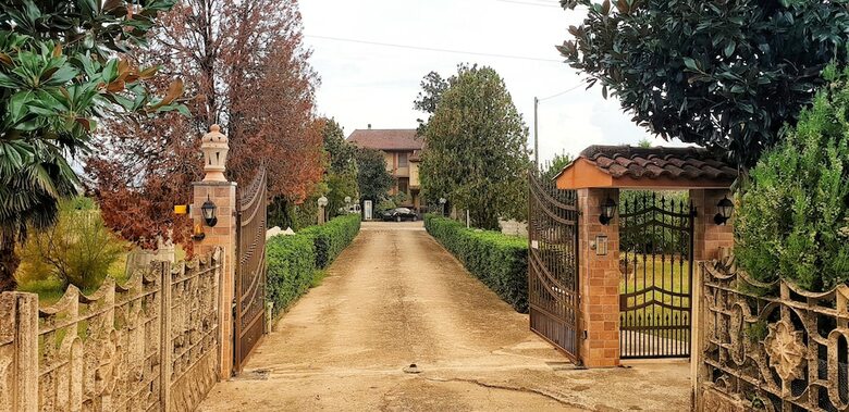 Hotel B&B Ricci By Holidayngo
