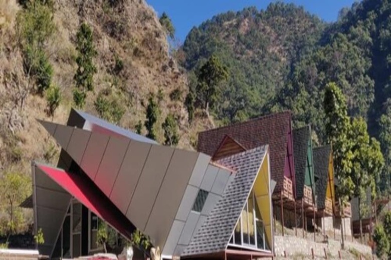 Hotel Rakatal Rocks Resort