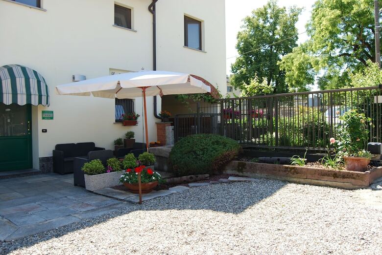 Hotel Da Carla Trattoria Con Locanda
