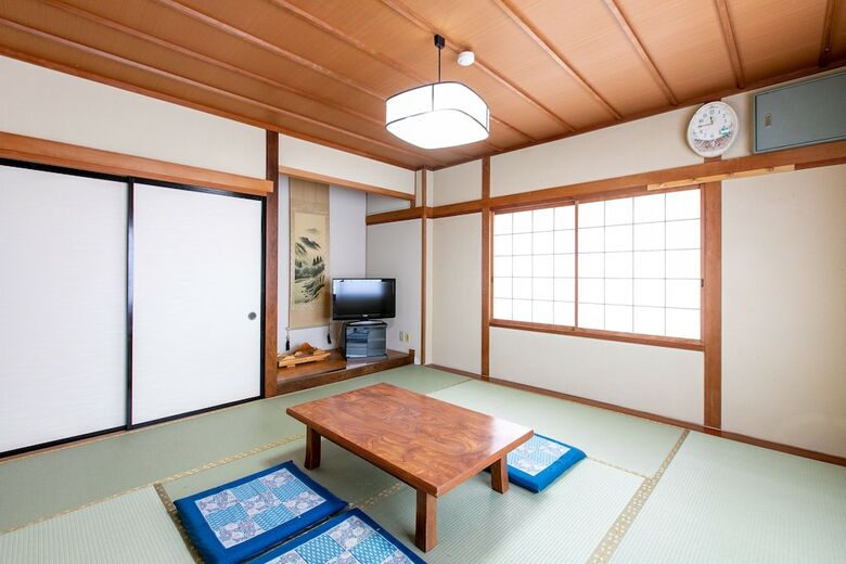 Hotel Oyo Ryokan Villa Idumoya