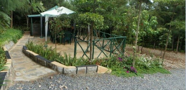 Hotel Elena Lodge
