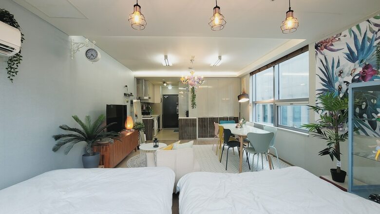 Apartamentos F-1 Radi's House