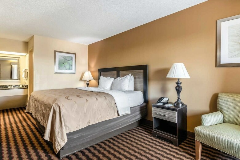 Hotel Quality Inn Decatur River City