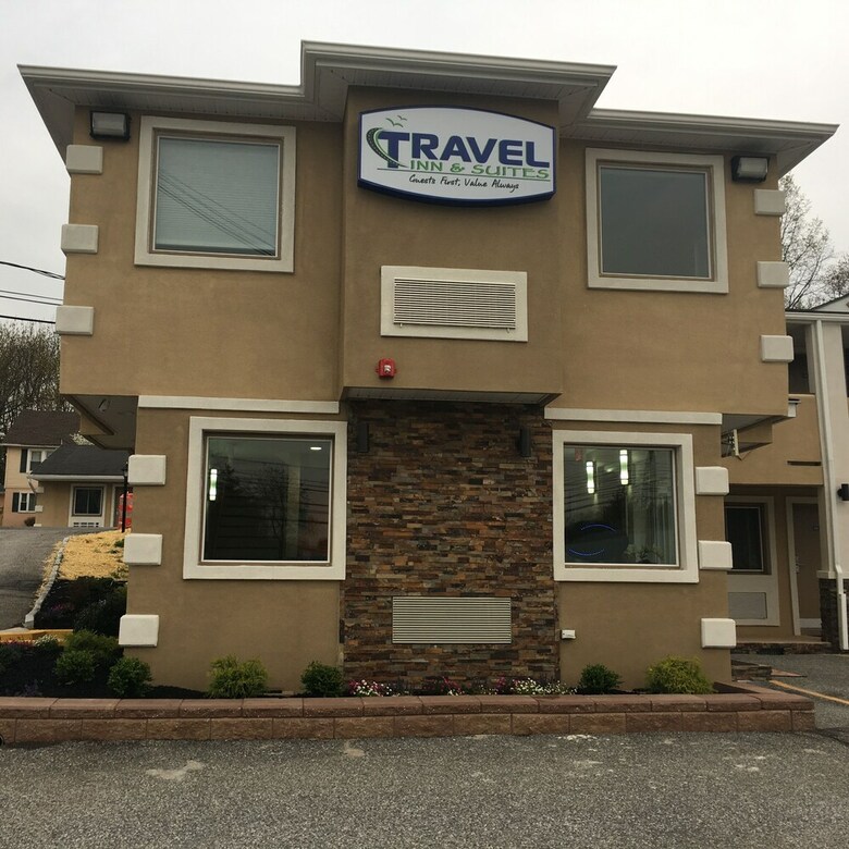 Hotel Travel Inn & Suites