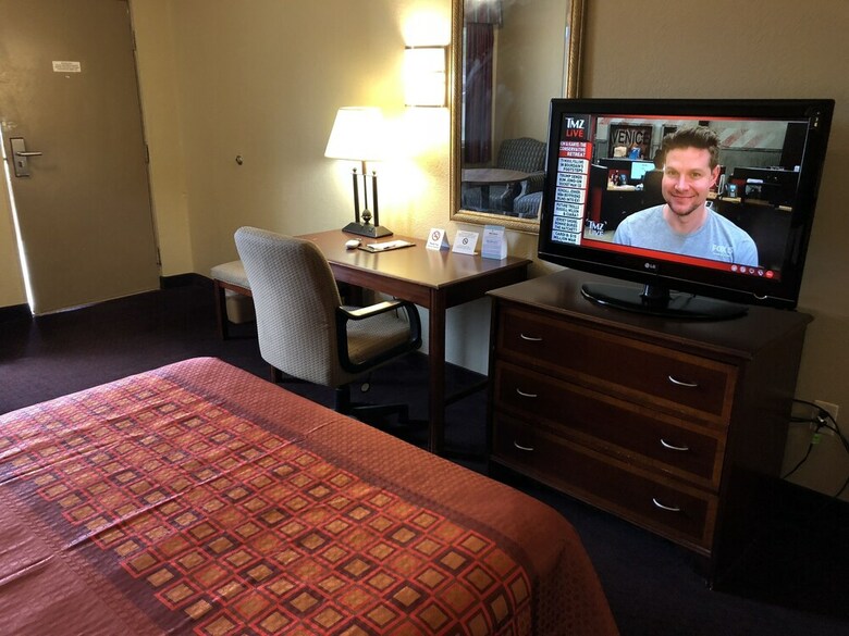 Hotel Travel Inn & Suites
