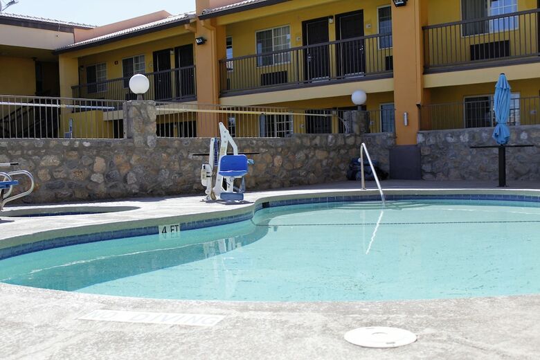Motel Desert Inn