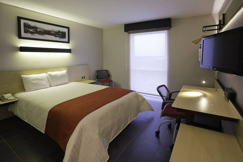 Hotel City Express Salina Cruz