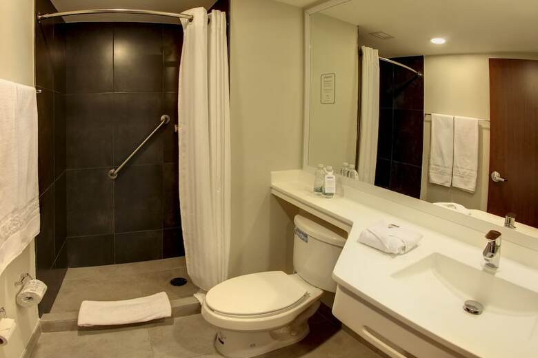 Hotel City Express Salina Cruz