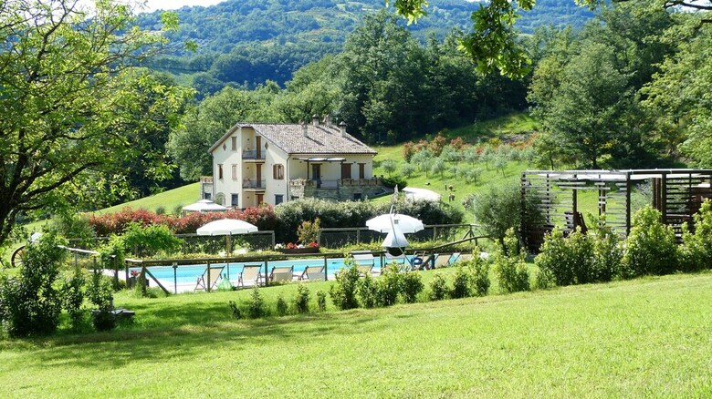 Agroturismo Cerqua Rosara Residence