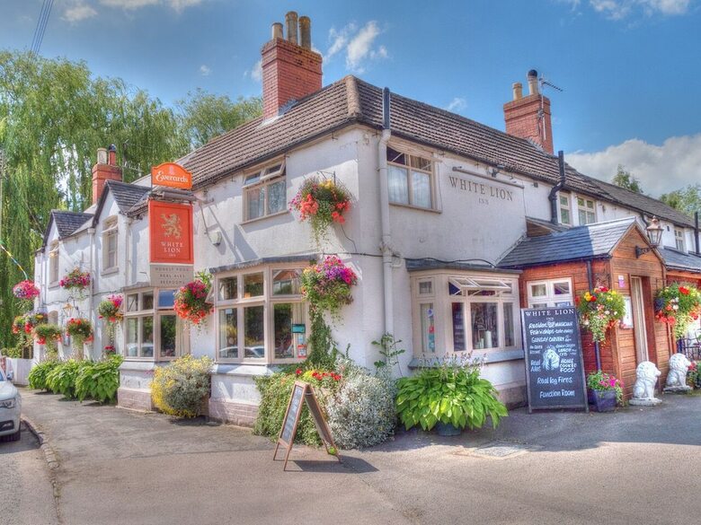 Posada The White Lion Inn