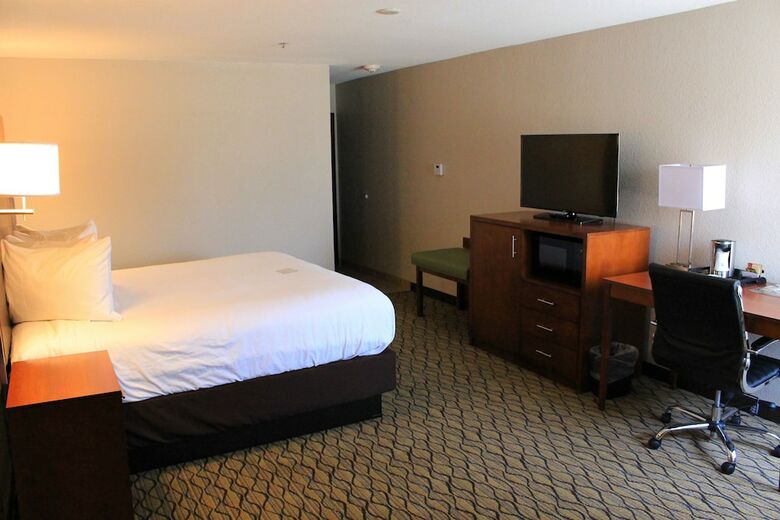 Hotel Wyndham Garden Fort Wayne