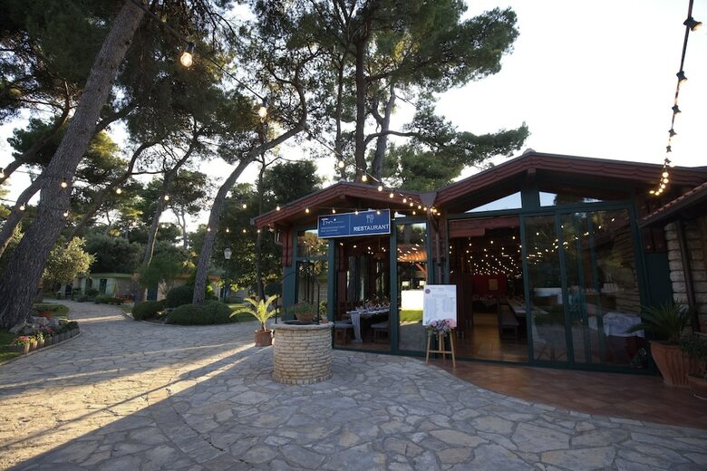 Hotel The Mediterranean Village San Antonio