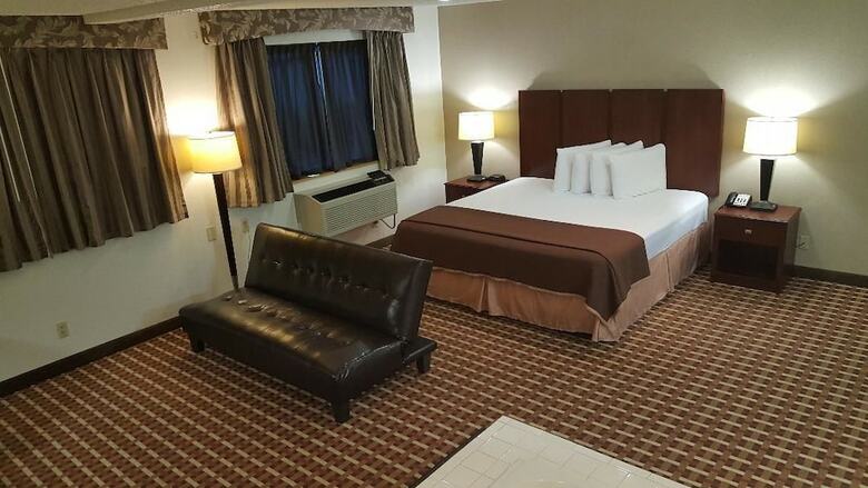 Motel Super 8 By Wyndham Harlingen Tx