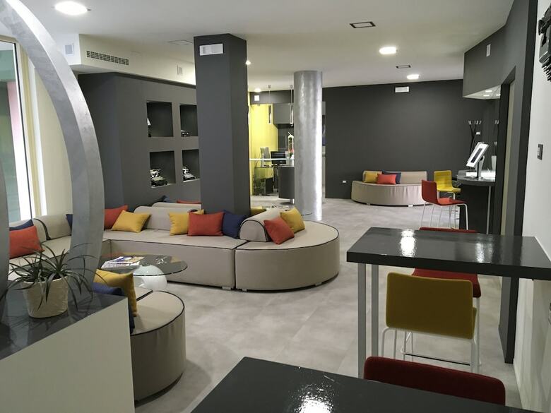 La Villa, Sure Hotel Collection By Best Western