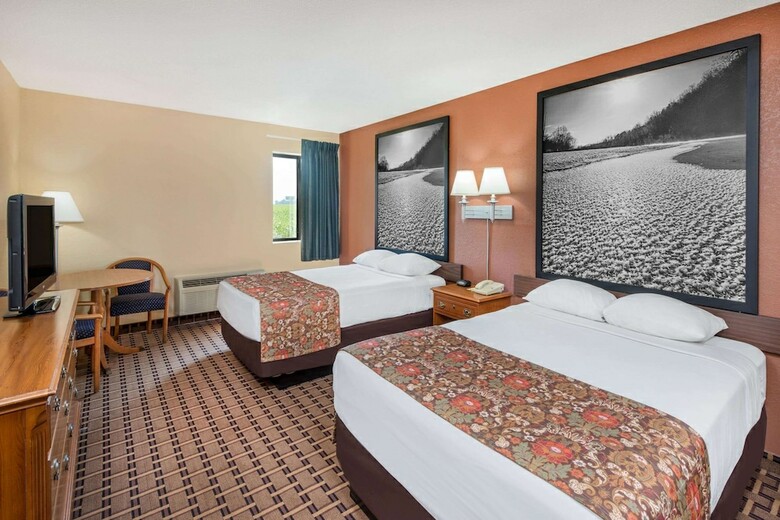 Motel Super 8 By Wyndham Charleston Mo