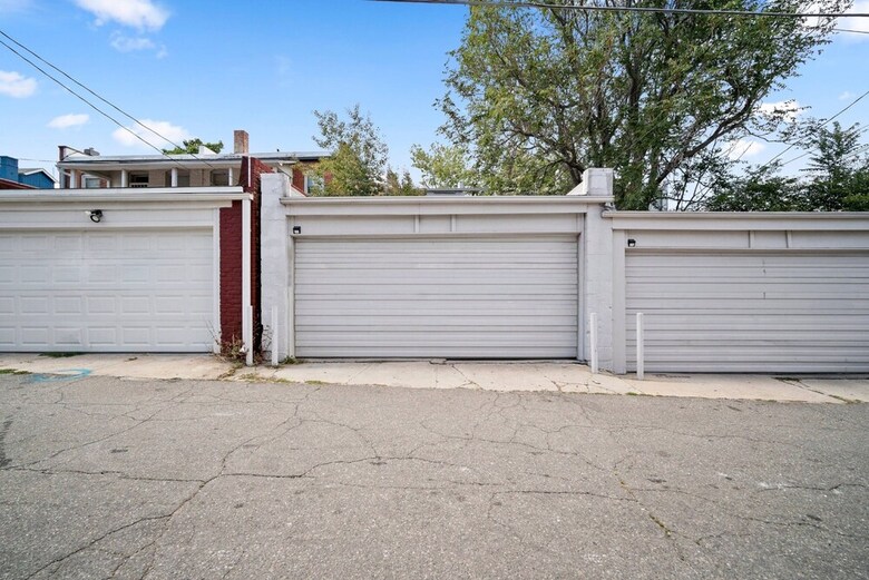 3br House With Patio Near Cap Hill
