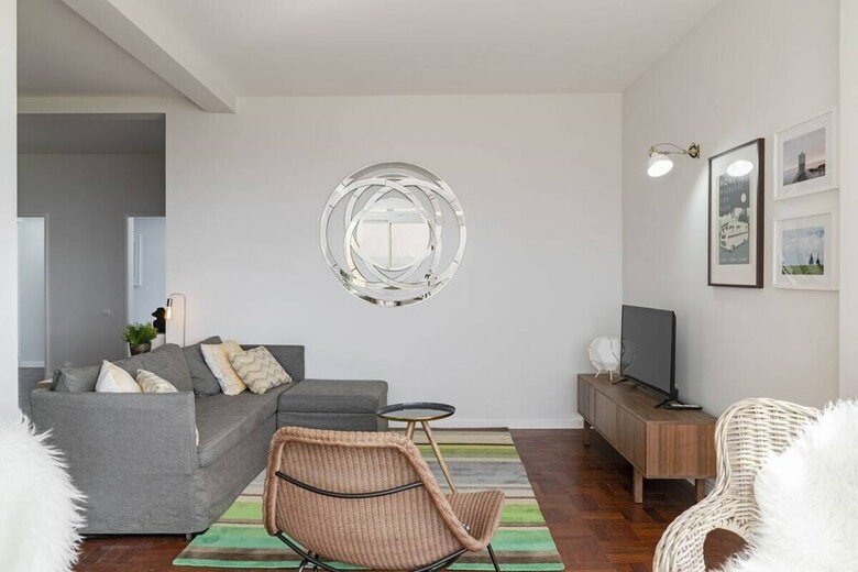 Quinta De�o I By An Island Apart