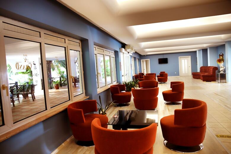 Grand Sile Hotel