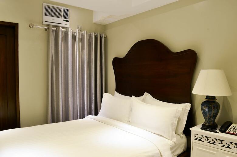 Ritz Hotel