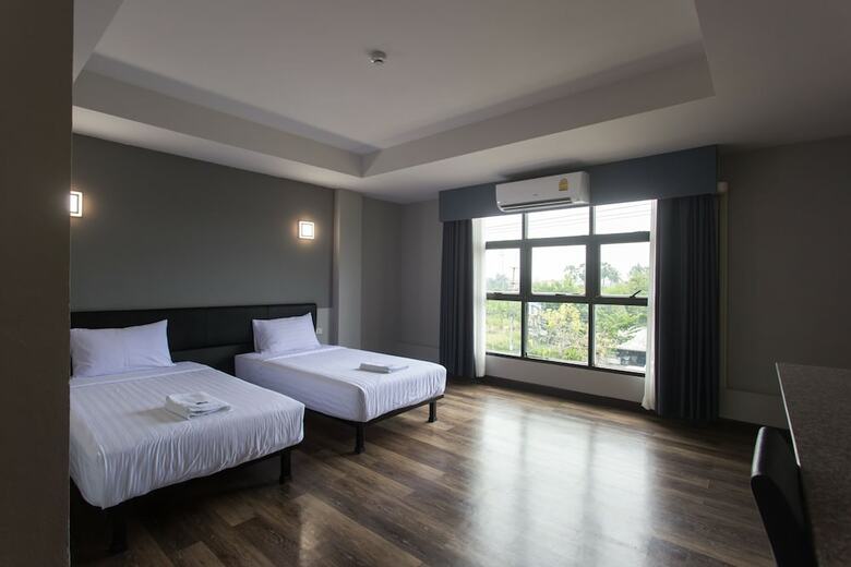 Iron Resort&hotel