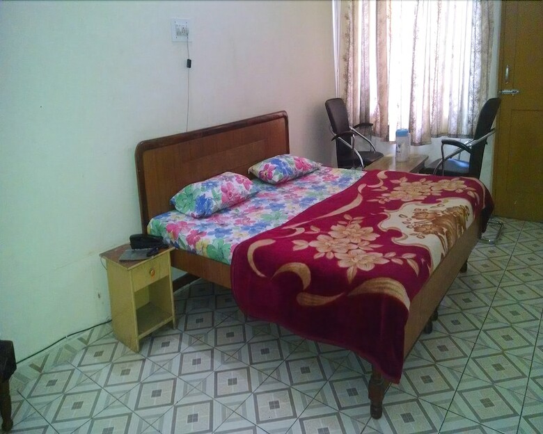 Hotel Midway Resort
