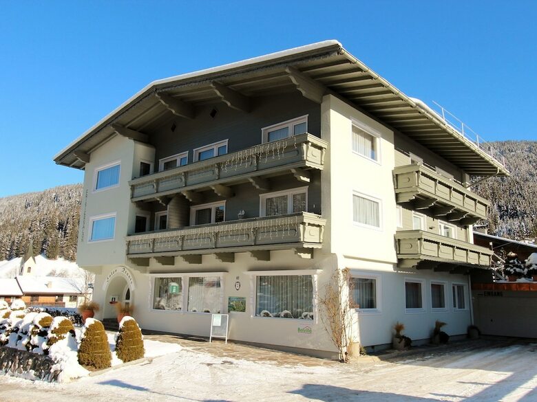 Comfortable Apartment With Garden, Ski Boot Heaters, Heating