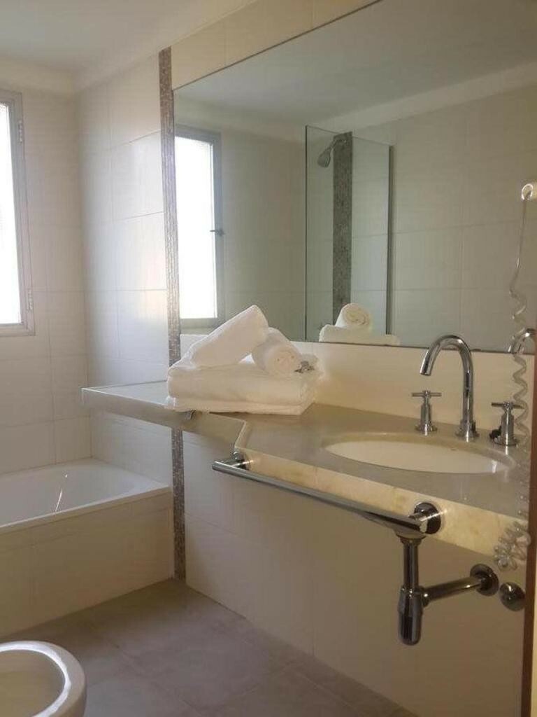 Baie Des Anges Apart Hotel & Spa