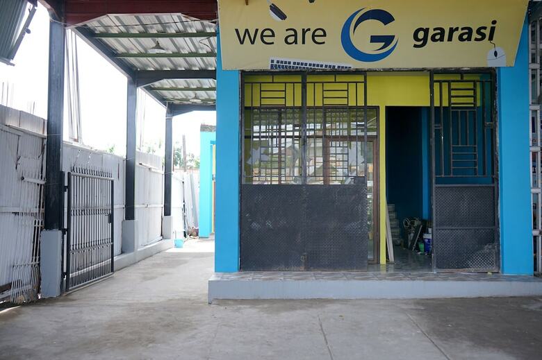 Hotel Spot On 2577 Pondok Garasi