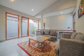 Grand Kesambi Resort And Villa