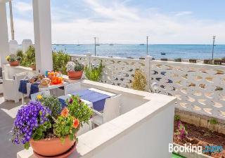 Hotel Estasi Sul Mare B&B