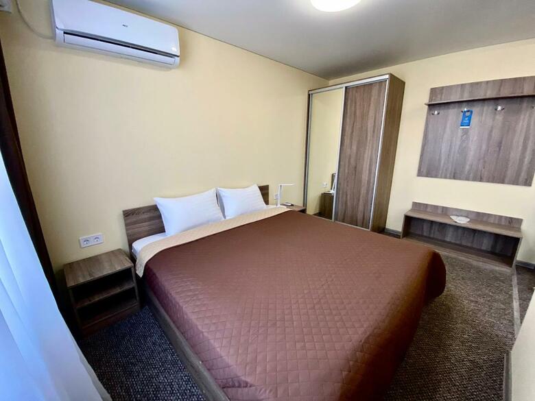Hotel Yavir
