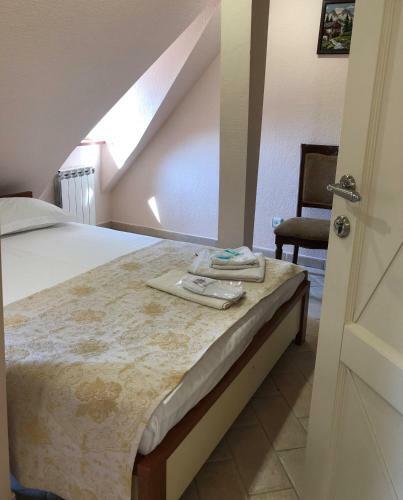 Tovmed Hotel