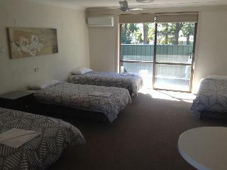 Hotel Settlers Inn