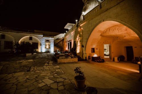 Ortahisar Cave Hotel