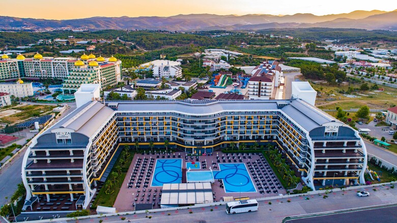Hotel Senza The Inn Resort & Spa
