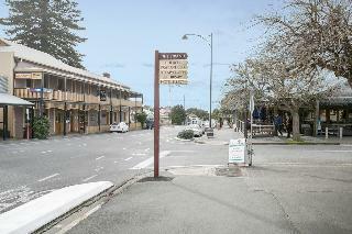 Hotel All Seasons  Escape Port Elliot