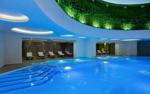 Hotel Doubletree By Hilton Almaty