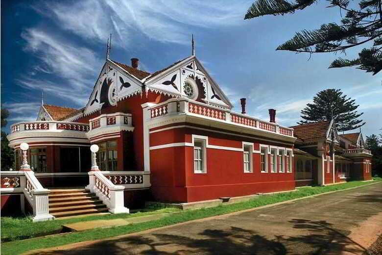 Hotel Welcomheritage Ferrnhills Royale Palace