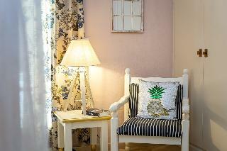Hotel V.a. Boutique Apartments And Suites