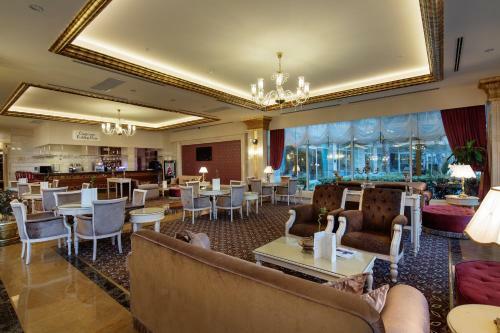 Hotel Crystal Palace Luxury Resort & Spa