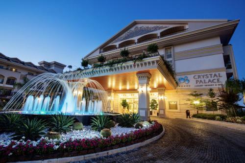 Hotel Crystal Palace Luxury Resort & Spa