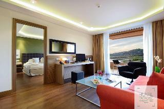 Hotel Royal Paradise Beach Resort & Spa