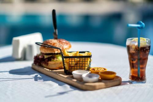 Ata Lagoon Beach Hotel