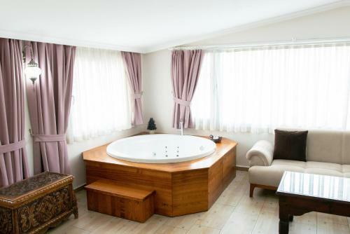 Infinity City Hotel