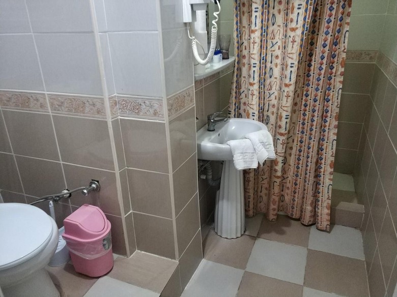 Hali Hotel