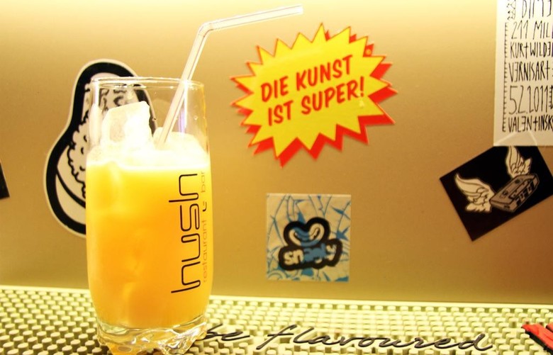 Hush Hostel Lounge