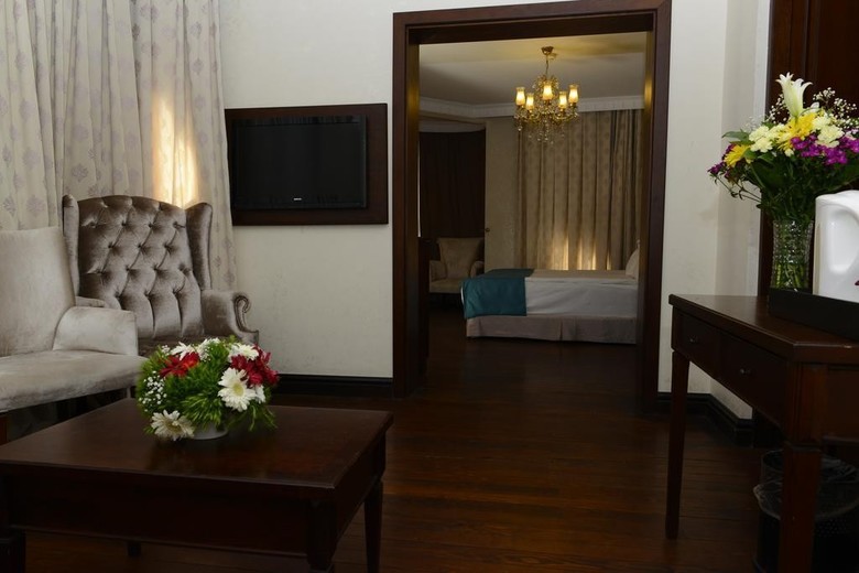 Atik Palas Hotel