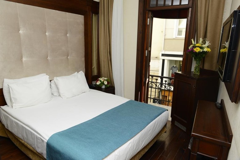 Atik Palas Hotel