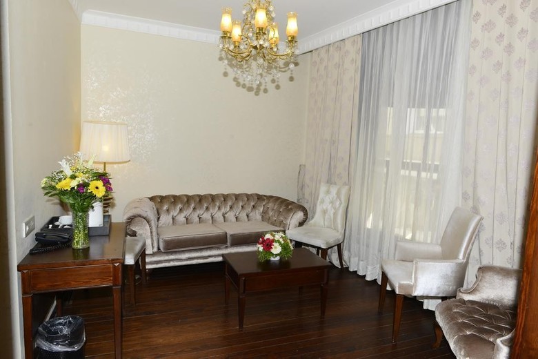 Atik Palas Hotel